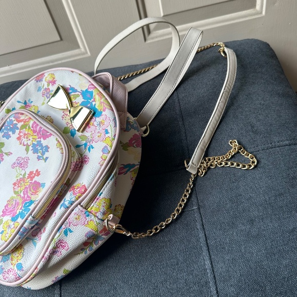 Betsey Johnson floral print Mini Backpack. - Picture 14 of 16